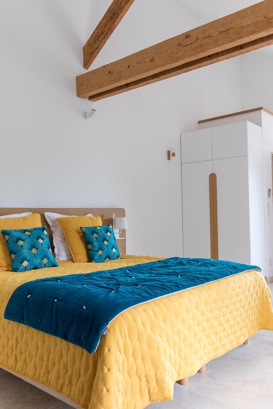 Bed and Breakfast Mas Des Tourterelles Jonquieres  Exterior foto